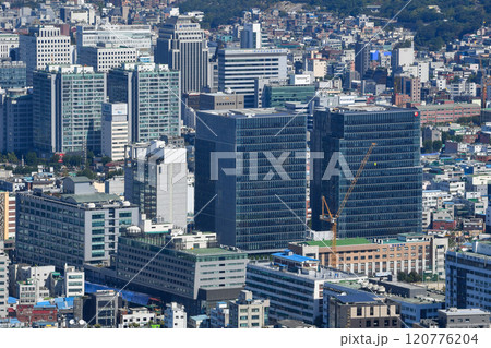 View of Seoul from Namsan Mountain 120776204