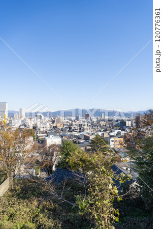 愛宕坂の展望台から見た景色（足羽山公園） 120776361