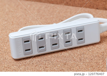 電源, タップ, コンセント, 延長ケーブル, 電気, 接続, 電源タップ, たこ足, プラグ,電力 電源, タップ, コンセント, 延長ケーブル, 電気, 接続, 電源タップ, たこ足, プラグ,電力 120776407