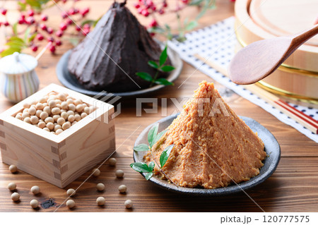 赤味噌と白味噌 ( あわせ味噌 ) 赤味噌と白味噌 ( あわせ味噌 ) 120777575