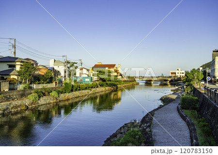 伊東　伊東大川河口　松川河口　なぎさ橋　静岡県伊東市 120783150