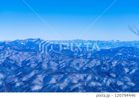 【雪山素材】冬の小遠見山から見た風景【長野県】 【雪山素材】冬の小遠見山から見た風景【長野県】 120794446