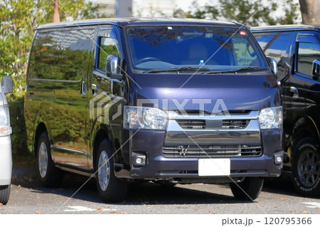 ワンボックスカー 120795366