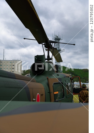 災害救助のヘリ 120795802