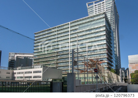 渋谷区役所、東京都渋谷区 120796373
