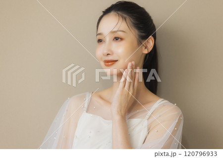 ビューティ　ブライダルイメージ 120796933