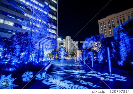 名古屋市、ルーセントタワーの冬季イルミネーション 名古屋市、ルーセントタワーの冬季イルミネーション 120797814