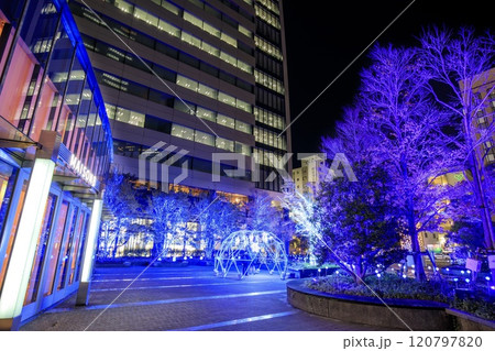 名古屋市、ルーセントタワーの冬季イルミネーション 120797820