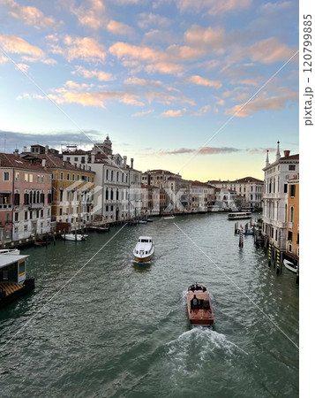 Scenic Venice Grand Canal with Boats at Sunset in Autumn 120799885