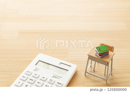 学習机と計算機 教育費や学費のイメージ写真 学習机と計算機 教育費や学費のイメージ写真 120800000