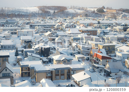 Winter town landscape in Biei, Hokkaido, Japan 120800359