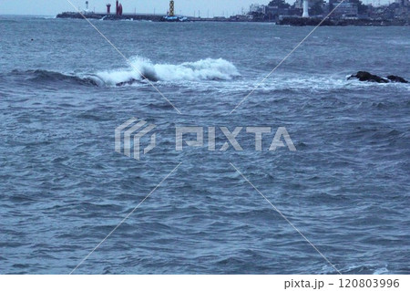 Image of waves crashing on Imrang Beach in Busan, Korea Image of waves crashing on Imrang Beach in Busan, Korea 120803996
