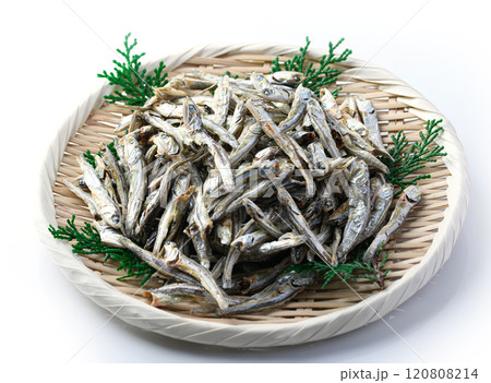 煮干し 出汁にも使えてそのまま食べても美味しいいりこ 120808214