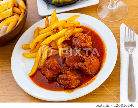 Baked chicken fillet with french fries sauce 120810240