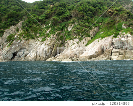 観光船から見た岸壁 120814895