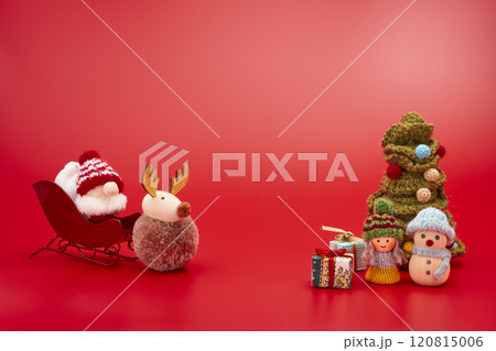 クリスマスのイメージ 赤背景 クリスマスのイメージ 赤背景 120815006