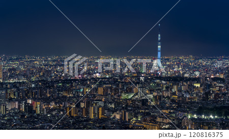 池袋・サンシャイン60展望台から眺める東京スカイツリー方面の夜景 / Tokyo, Japan 120816375