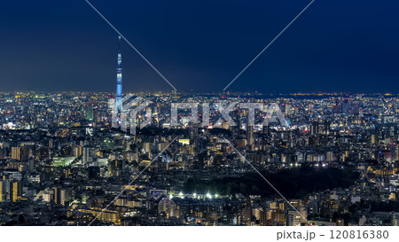 池袋・サンシャイン60展望台から眺める東京スカイツリー方面の夜景 / Tokyo, Japan 120816380