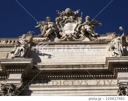 trevi fountain under restoration 120817462