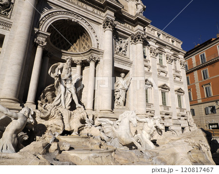 trevi fountain under restoration trevi fountain under restoration 120817467