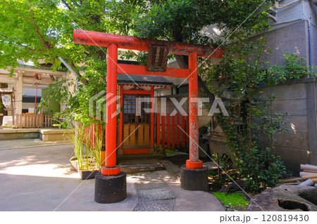 東京都台東区 銀杏岡八幡神社の境内社、此葉稲荷神社 120819430