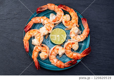 Grilled Tiger shrimps with lime photography . Top view Grilled Tiger shrimps with lime photography . Top view 120820519