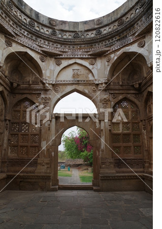 インド 世界遺産チャンパネール・パーヴァガドゥ遺跡公園のジャミマスジド インド 世界遺産チャンパネール・パーヴァガドゥ遺跡公園のジャミマスジド 120822616