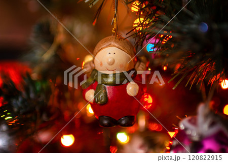 Beautiful festive decorations on the Christmas tree. New Year 2025 120822915