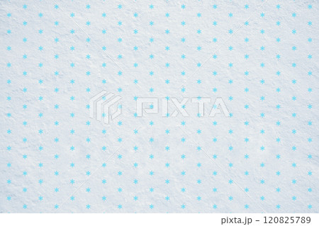 雪面と雪の結晶　合成 120825789