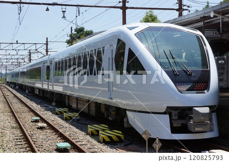 スペーシアX(N100系)東武鉄道(東武日光駅) スペーシアX(N100系)東武鉄道(東武日光駅) 120825793