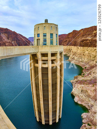 Hoover Dam and Lake Mead with Tower and Cliffs 120826799