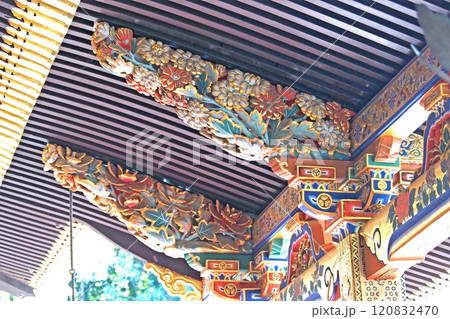 久能山東照宮 御社殿の彫刻【静岡県静岡市】 久能山東照宮 御社殿の彫刻【静岡県静岡市】 120832470