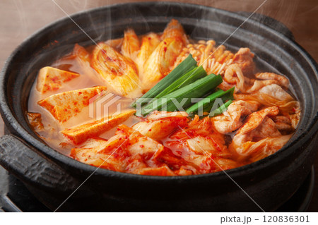 キムチ鍋 120836301