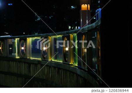 11月夜の福岡タワー周辺 11月夜の福岡タワー周辺 120836944