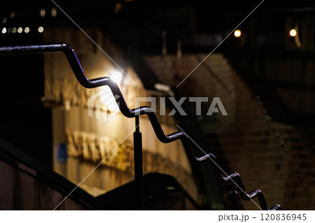 11月夜の福岡タワー周辺 120836945