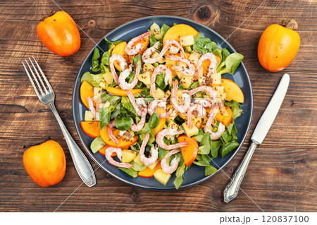 Shrimp salad with persimmon. 120837100