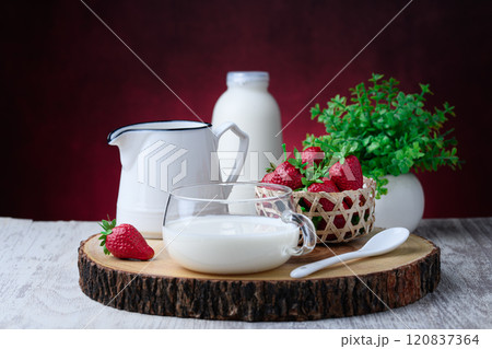 飲むヨーグルト 120837364