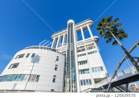 愛知県名古屋市 名古屋港を一望できる名古屋港ポートビル 愛知県名古屋市 名古屋港を一望できる名古屋港ポートビル 120839578