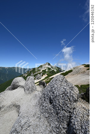 燕岳登山、北アルプス、長野県 120846192