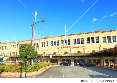 三重県伊勢市、宇治山田駅の風景 120846952