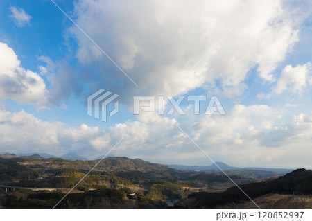 野津原の景色（大分県大分市野津原） 120852997