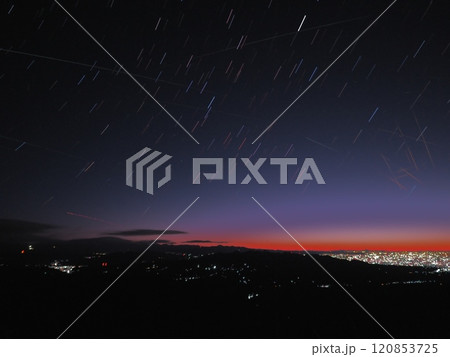 冬の関東の夜明け 120853725