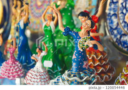 フラメンコで有名なスペインのアンダルシア地方 120854446