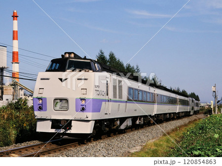 1998年根室本線大成駅付近を走る特急とかち 1998年根室本線大成駅付近を走る特急とかち 120854863