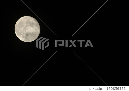 月齢16.0、長月十六夜の月 120856331