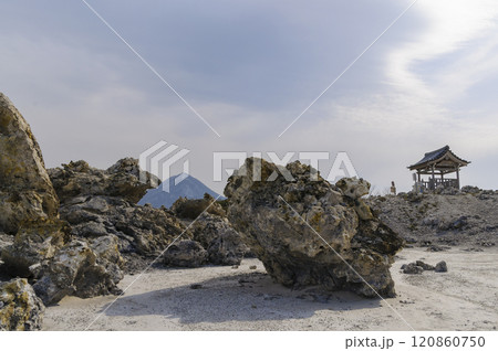 霊山 恐山の風景 霊山 恐山の風景 120860750