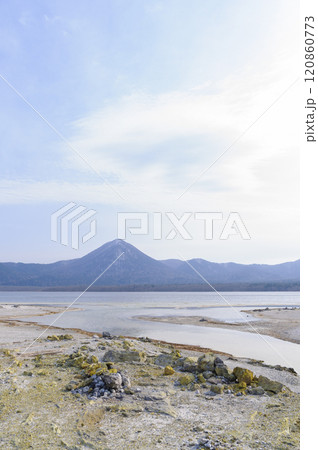 恐山　宇曽利山湖 120860773