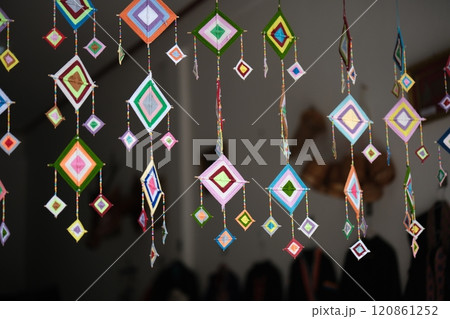 ラオス　ルアンパバーンの飾り 120861252