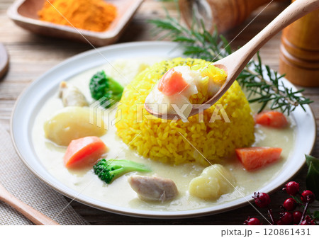 ホワイトカレー　（ ターメリックライス ） 120861431