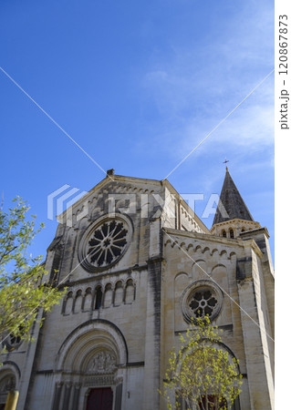 南フランス ニーム サン・ポール教会 南フランス ニーム サン・ポール教会 120867873
